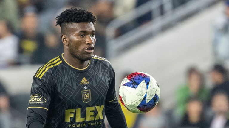 Feyenoord accept Rangers bid for Danilo | Cifuentes move close