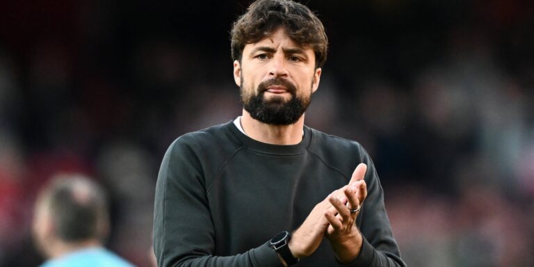 Thelwell now prioritising Rangers move to sign 20-goal ace who Martin loves