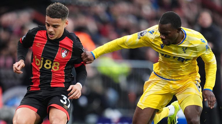 Rangers sign Aarons on loan from Bournemouth