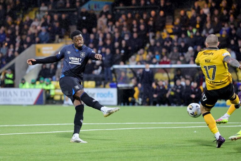 Emmanuel Fernandez insists Rangers will ‘fight and fight and fight’ to win title