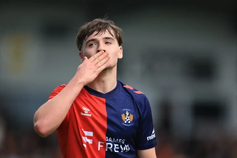 Neil McCann admits he’d “love” Findlay Curtis return to Kilmarnock after impressive loan