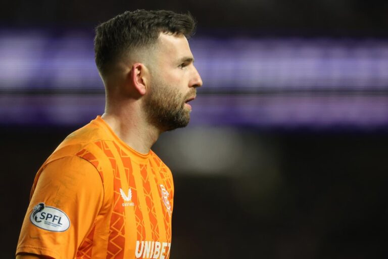 Scotland goalkeeper Liam Kelly signs new two-year deal at Rangers