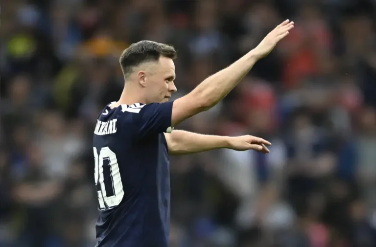 Lawrence Shankland Scotland Call Grows After Morocco Defeat