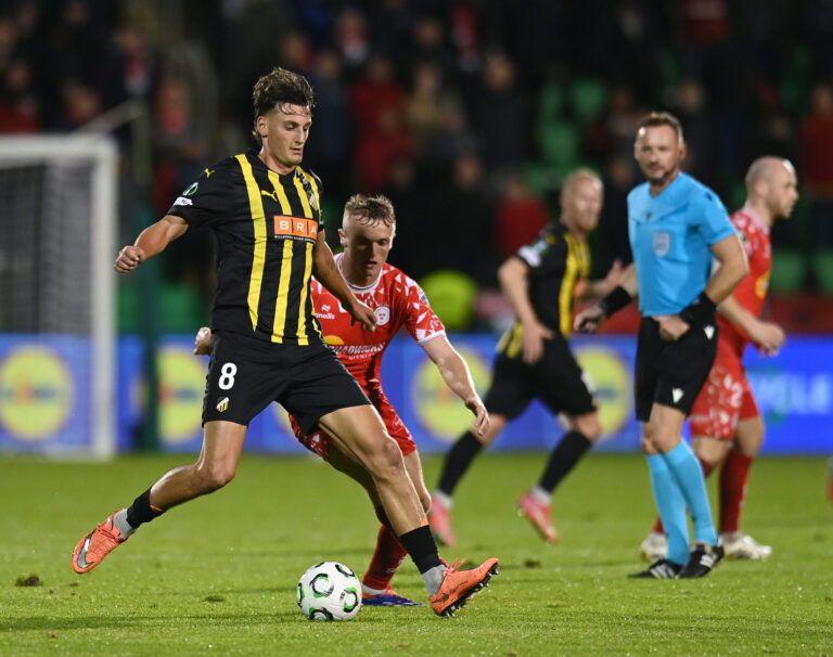 Rangers And Celtic Lose Out On £8.5m Midfielder To Sporting Lisbon: Setback For Rohl?