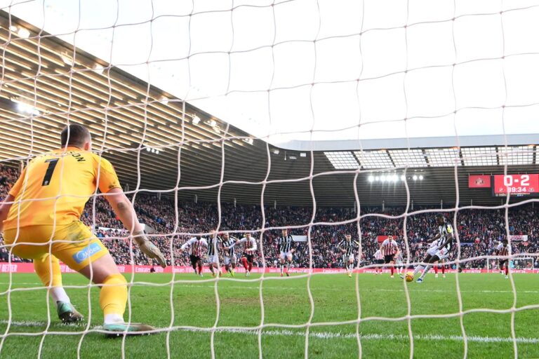 Rangers ‘put off’ Sunderland raid as soaring price tag sees transfer alternatives sought amid Wrexham interest