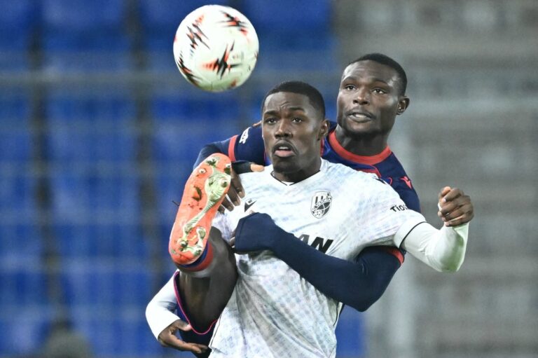 Celtic join race for midfielder, Rangers deal edges closer, Hibs to finalise move – Scottish transfer news