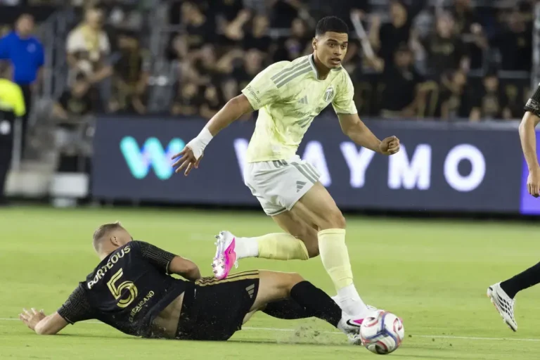 Kevin Kelsy Set for Rangers transfer in huge £9m deal