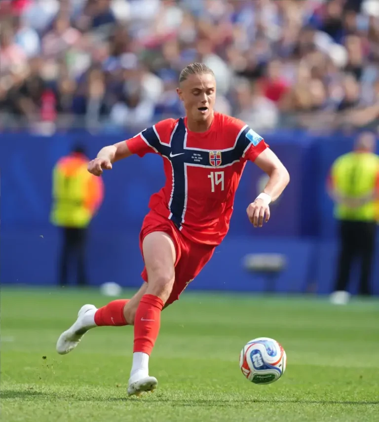 Thelo Aasgaard nightmare debut vindicates Derek McInnes at Rangers