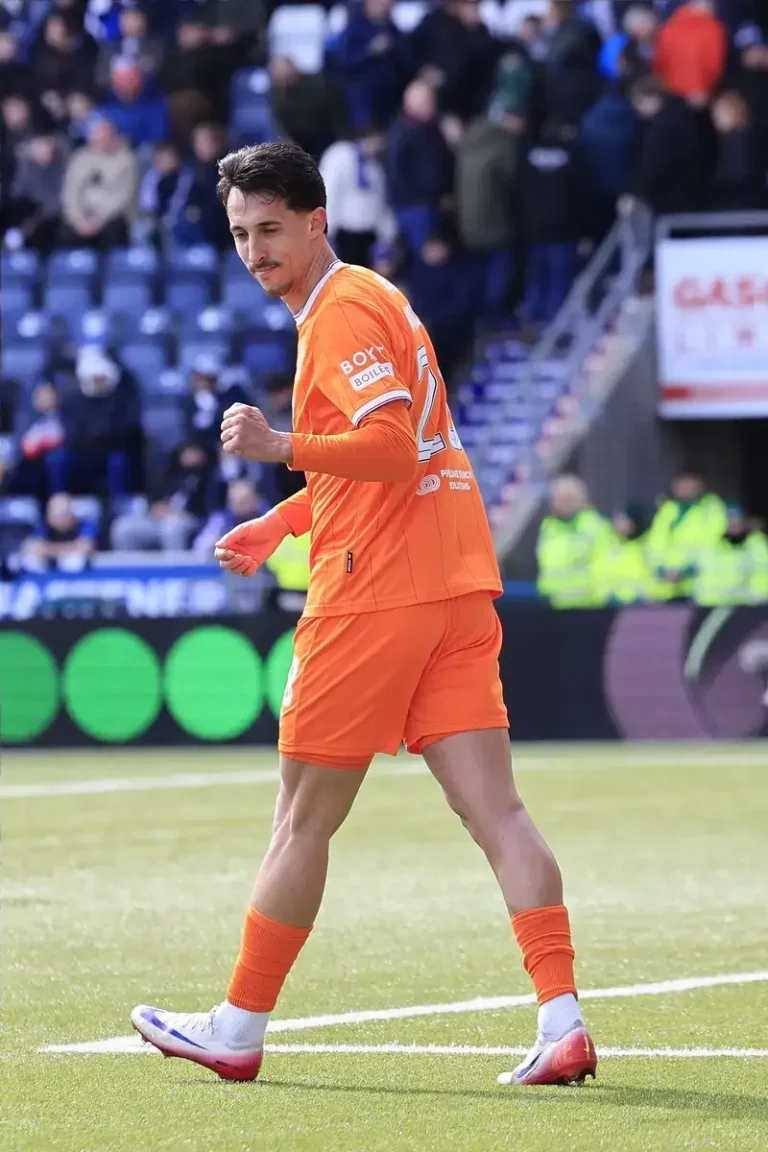 Derek McInnes Backs Bojan Miovski To Lead Depleted Rangers Attack