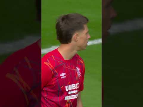 Kung Fu Pandur denies Celtic 🧤🐼❌